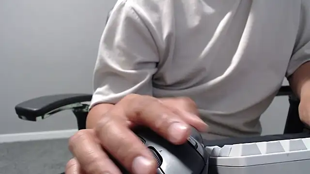 OfficeBoy_M webcam