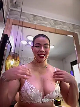 TessaCooper1 webcam