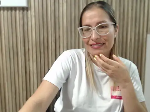 Greys_Mandahian platform heels cam girl