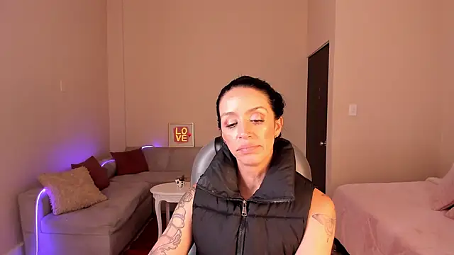 Kristen_Garner webcam