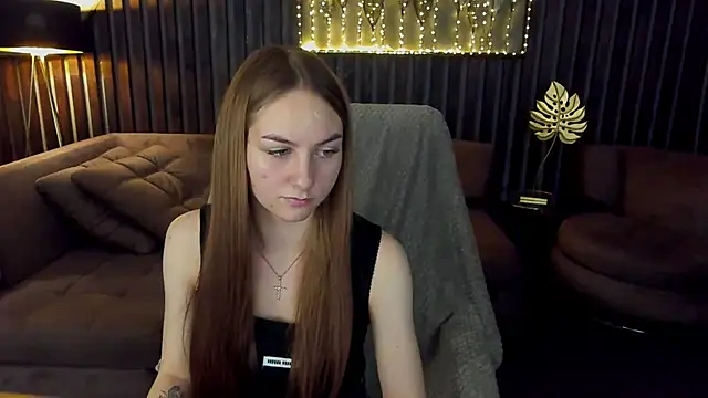 MilaAddams webcam