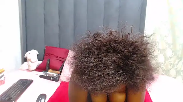 SwaziBeauty webcam
