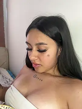 scarlett_pinkk1 webcam