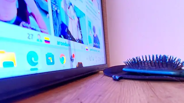 queenaliice webcam
