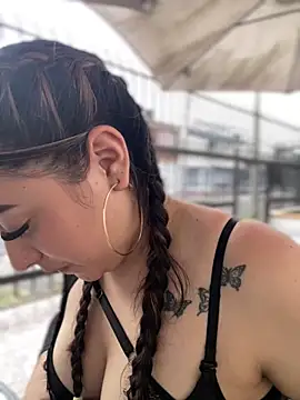 IvySanchez_Pinkk webcam
