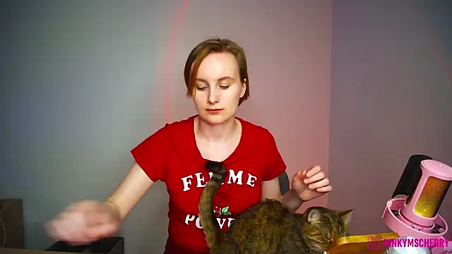 KinkyMissCherry webcam