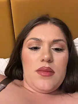 Layla- webcam