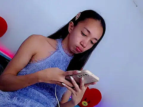 Sweet_kittyxx webcam