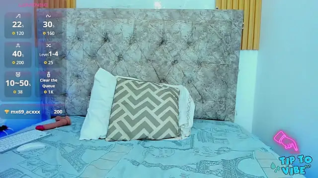 kimdavies1 webcam