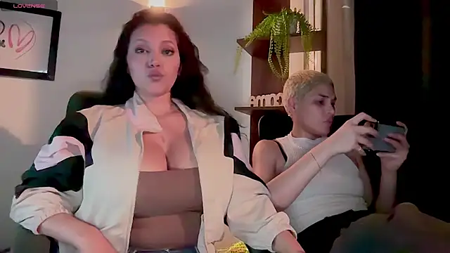 MarcellaGriffin webcam