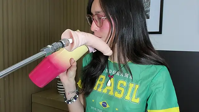 doll_bella_ webcam