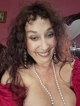 GypsyEsmeralda webcam