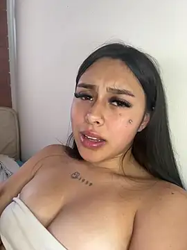 scarlett_pinkk1 webcam