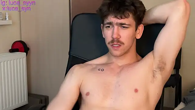 luca_syn webcam