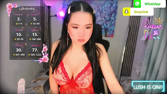 xBigSurpriseLorainex webcam