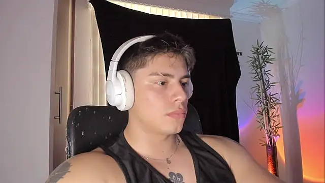 Giordano_Russo live sex cam