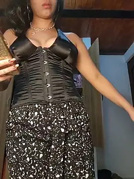 NefertitiXO webcam