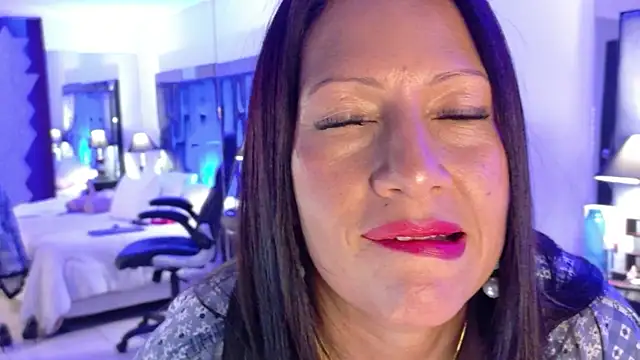 aisha_nowak - Aisha_Nowak's free webcam - UK Sex Cams