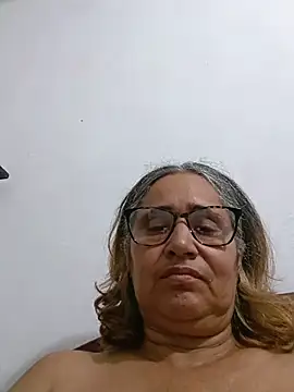 _candi (F mature) - Panty en el pussy