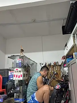 paul22cm- (Ask my age) - slide my cock out