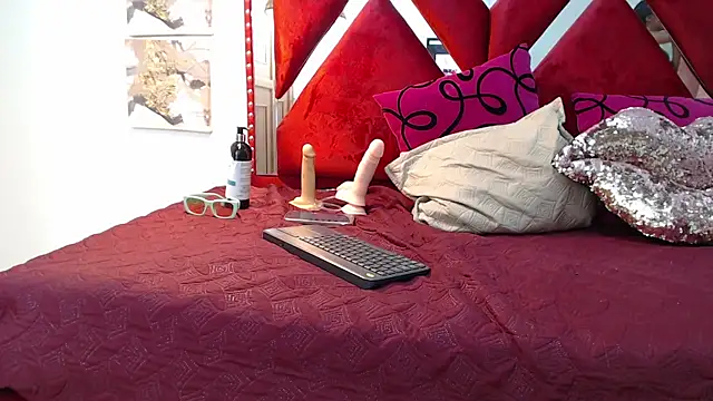 ZoeSamder webcam