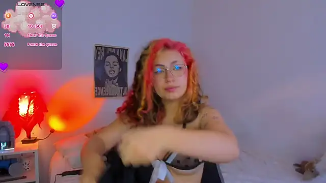 MarieTaylor_ webcam