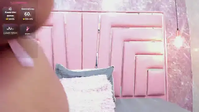 Luu_Adams webcam