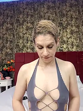 KittyDesiree webcam