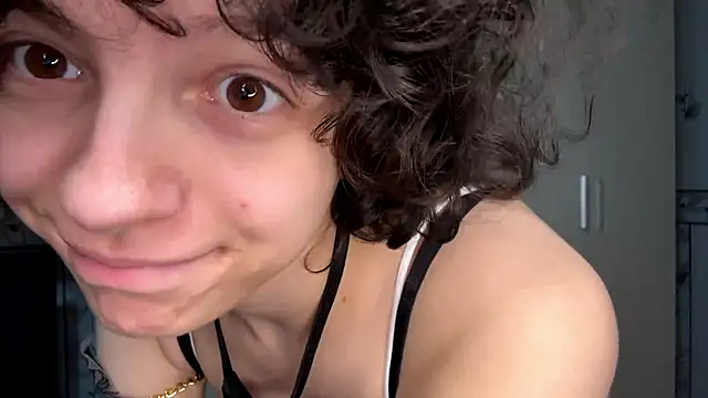 Nikatyanxx webcam