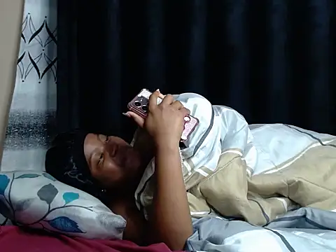 ChubbyCherry22 webcam