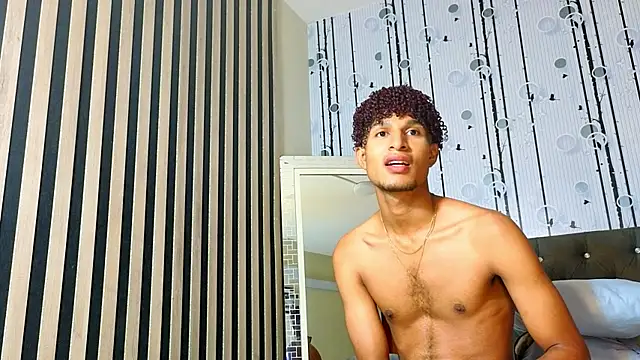 Alex_Bloom webcam