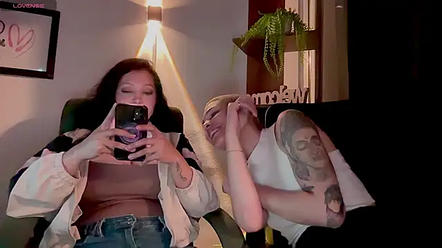 MarcellaGriffin webcam