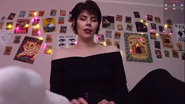 Luna_Blake webcam