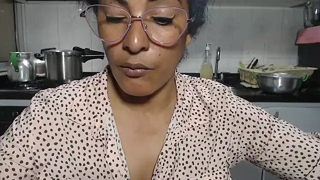 kateleyagrey webcam