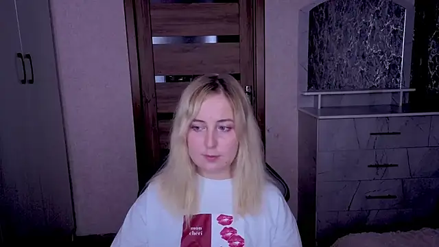 Kristy-Max webcam