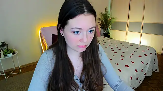 AlluringLookk webcam