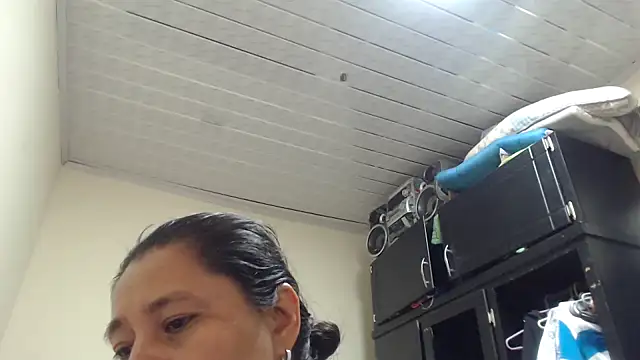 adrixxx38 webcam
