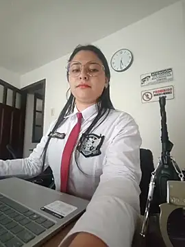 queen_linda1 - Queen_linda1's free webcam - UK Sex Cams
