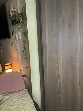 laemmarouse - Laemmarouse's free webcam - UK Sex Cams