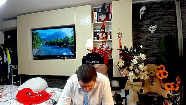 SpartacusDaddy48 webcam