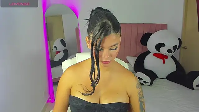 Janettcruz webcam