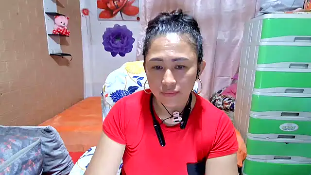 Filipina_Desire webcam