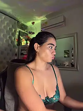 ZarahEvans webcam