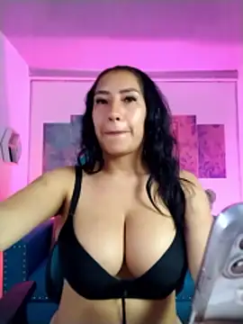 Sofi_hot_4m webcam