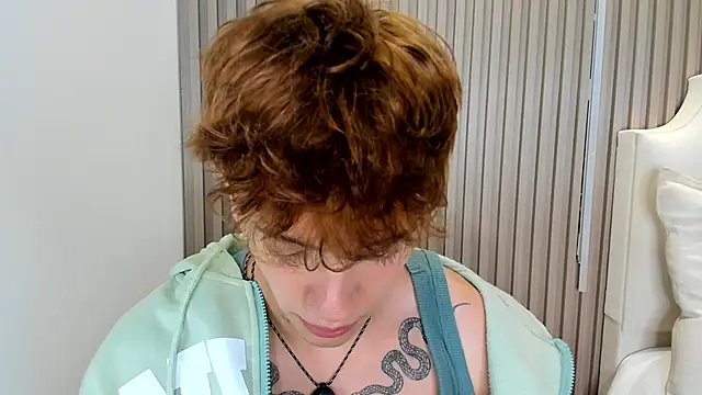 Tomy_Rox webcam