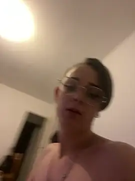 Quenn667 webcam