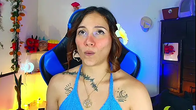 alisson_zafiro solo cam girl room