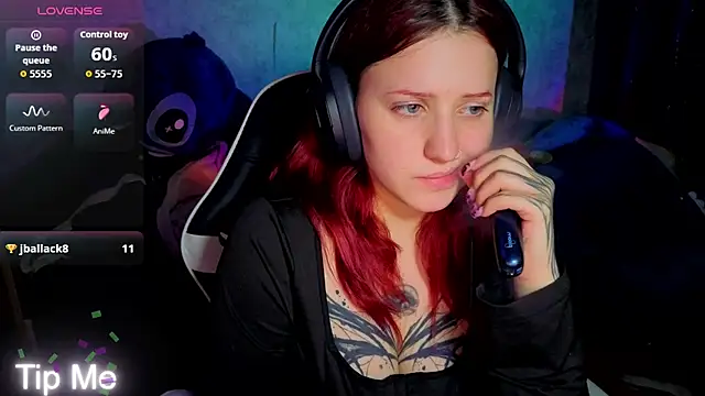 Mini_Lady1 webcam