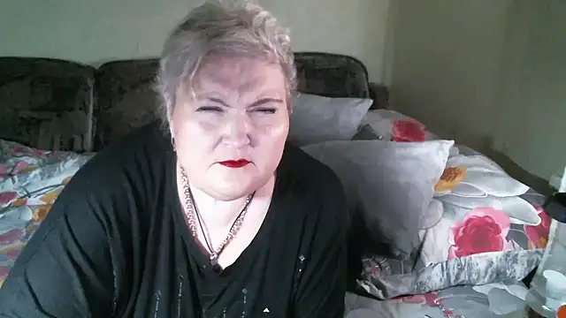 Lana555 cam2cam chat room