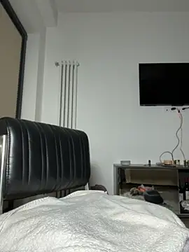 NickiLike